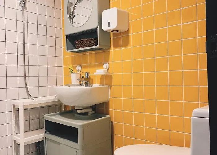 New, 10 Minutes To Hongdae, 3 Minutes To Airport Bus, River, And Hapjeong Station, Myeongdong, Gyeongbokgung Palace, Seongsu, Yg, And Mangwon Market, Luggage Storage, Free Parking * Seoel