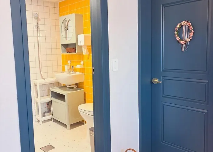 Villa New, 10 Minutes To Hongdae, 3 Minutes To Airport Bus, River, And Hapjeong Station, Myeongdong, Gyeongbokgung Palace, Seongsu, Yg, And Mangwon Market, Luggage Storage, Free Parking *