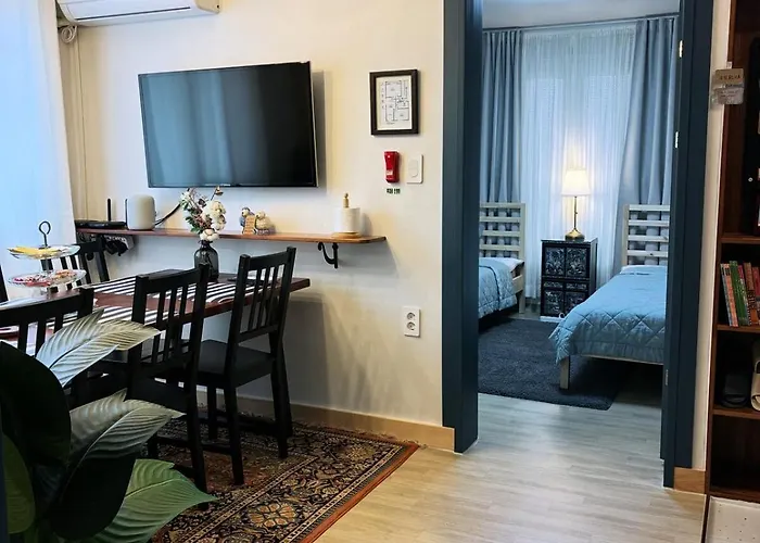 Villa New, 10 Minutes To Hongdae, 3 Minutes To Airport Bus, River, And Hapjeong Station, Myeongdong, Gyeongbokgung Palace, Seongsu, Yg, And Mangwon Market, Luggage Storage, Free Parking *