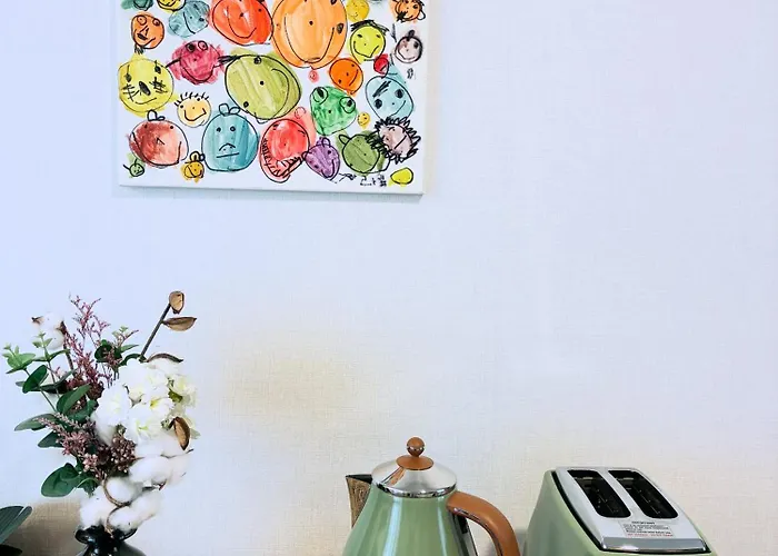 New, 10 Minutes To Hongdae, 3 Minutes To Airport Bus, River, And Hapjeong Station, Myeongdong, Gyeongbokgung Palace, Seongsu, Yg, And Mangwon Market, Luggage Storage, Free Parking *