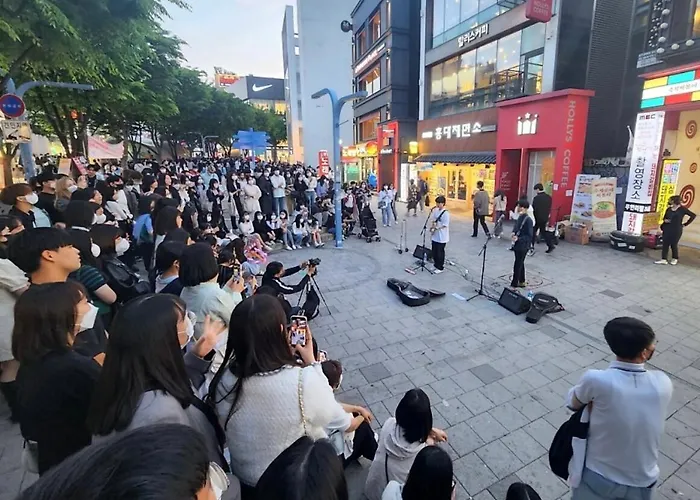 New, 10 Minutes To Hongdae, 3 Minutes To Airport Bus, River, And Hapjeong Station, Myeongdong, Gyeongbokgung Palace, Seongsu, Yg, And Mangwon Market, Luggage Storage, Free Parking Villa Seoel